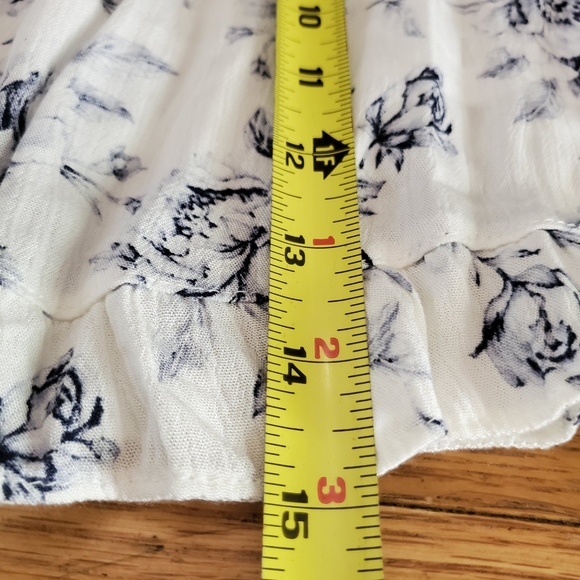 American Eagle Outfitters On or Off Shoulders Blouse - Picture 8 of 11